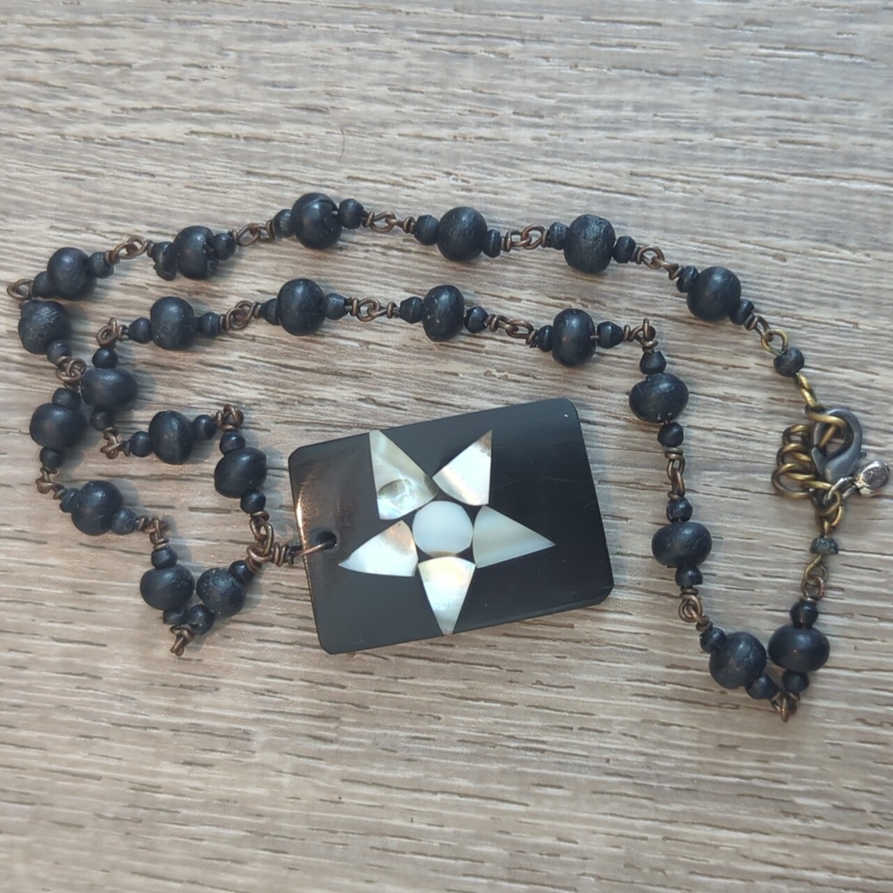 Vintage Mother of Pearl Inlaid Black Beaded Necklace